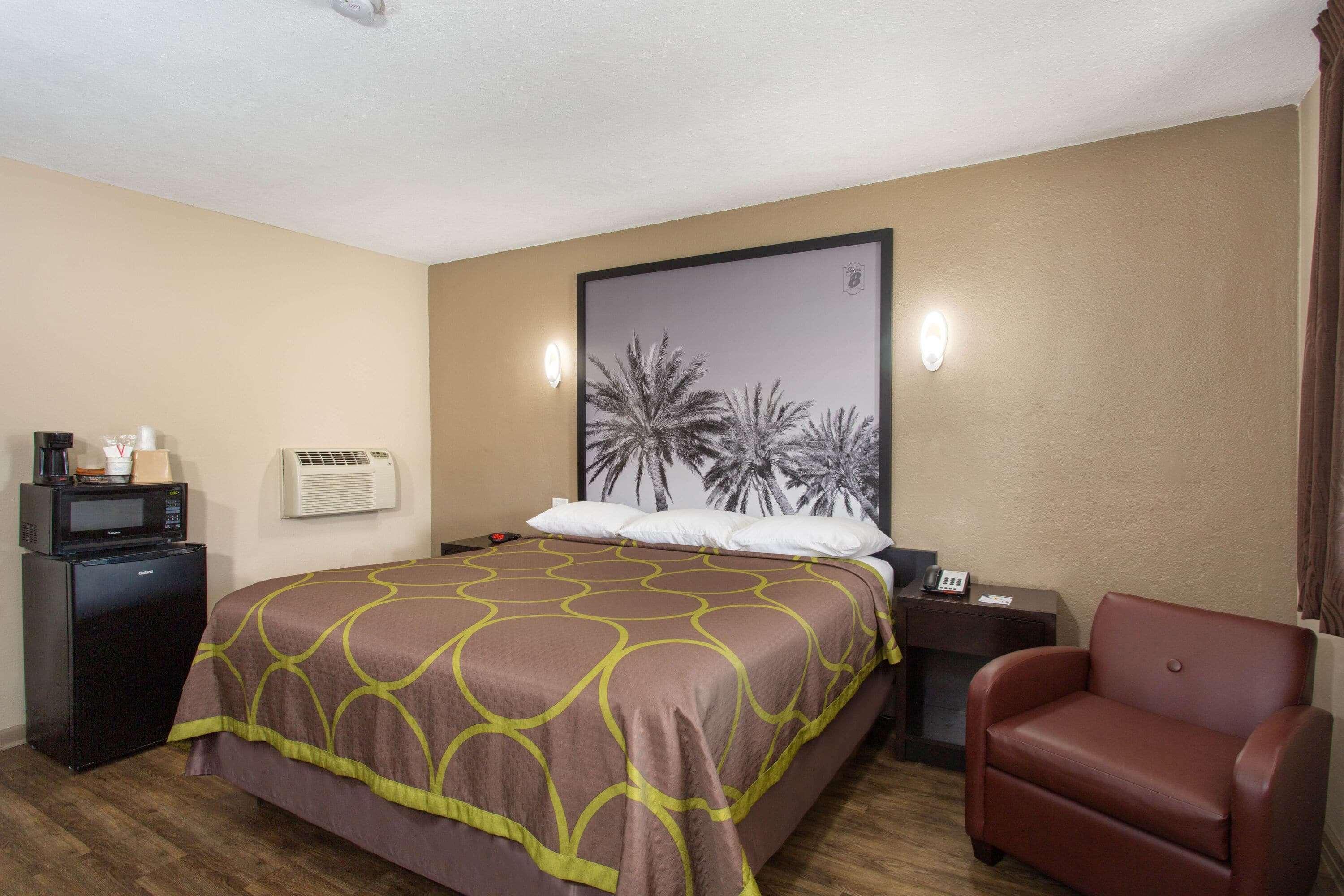 Super 8 By Wyndham Pensacola Nas Area Motel Beach Haven Ngoại thất bức ảnh
