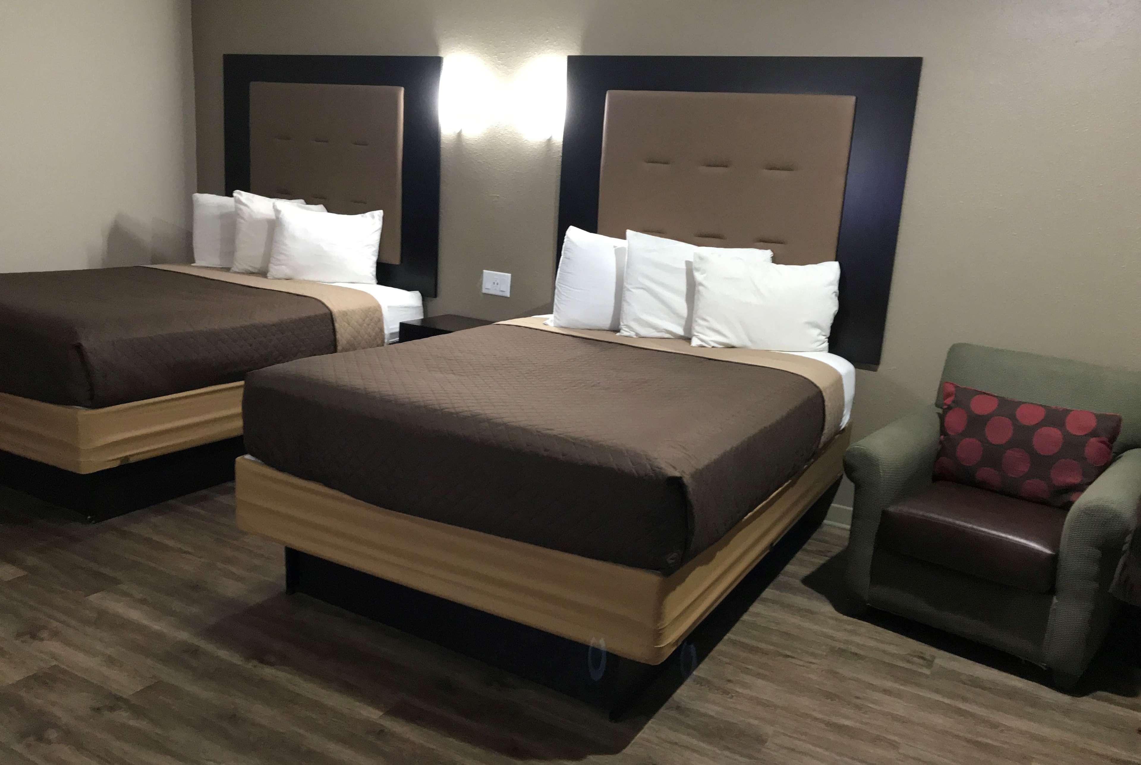 Super 8 By Wyndham Pensacola Nas Area Motel Beach Haven Ngoại thất bức ảnh