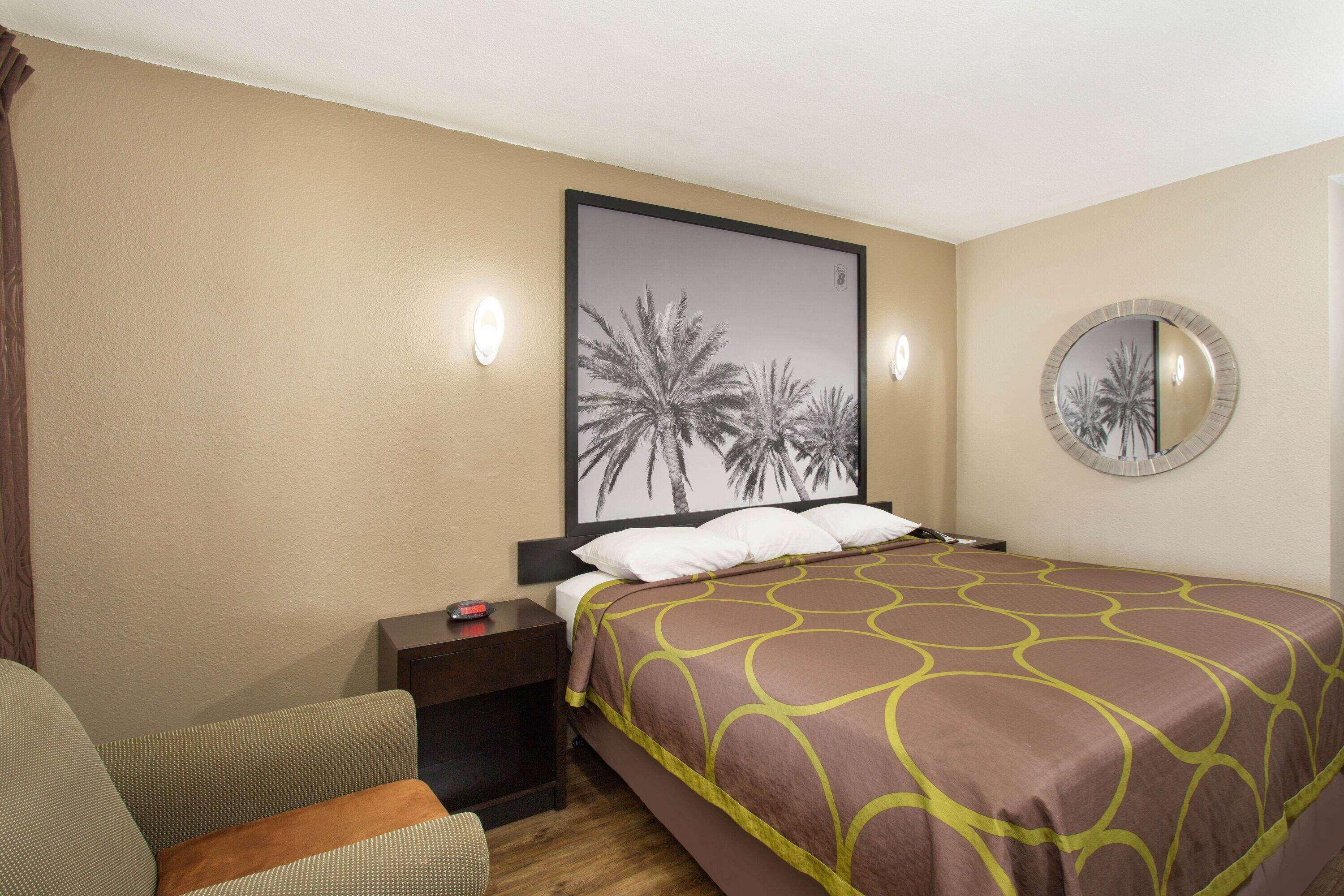 Super 8 By Wyndham Pensacola Nas Area Motel Beach Haven Ngoại thất bức ảnh